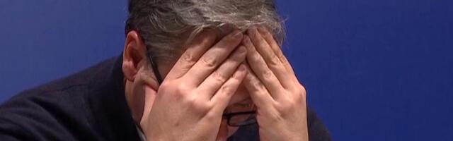 TRENUTAK KAD JE SRBIJA ZANEMELA! Vučić se uhvatio za glavu nakon priznanja ove hrabre žene: Dođe mi da zajedno sa vama plačem! Vi jeste njegova majka!