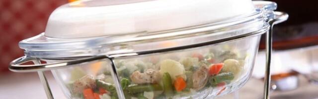 Ne radite ovo sa vatrostalnom posudom ako želite da ostane čitava - saveti zlata vredni