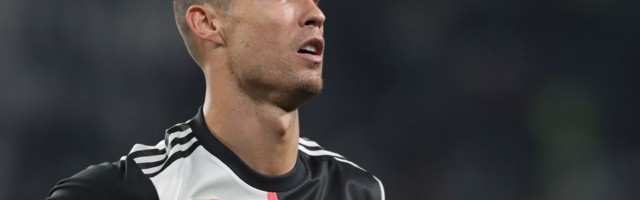 TEKTONSKI POTRESI U TORINU: Kristijano Ronaldo zapratio novi klub na Instagramu?!