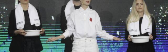 DRASTIČAN PREOKRET U FOTO-FINIŠU: Sa Konstraktom u TORINU i VODITELJKA SLAGALIICE, nakon svega je i ONA KRENULA! (FOTO)