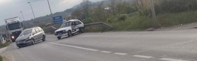 Dva mladića povredjena u udesu kraj Čačka, zadobili povrede glave