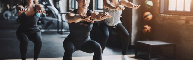 Zašto bi svaka tridesetogodišnjakinja trebalo da ubaci jumping squats u svoju fitness rutinu