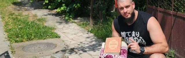 Dejan Dragojević kupio kuću, pa se zahvalio Alahu: U novi dom ušao sa Kuranom, pomenuo svađu sa porodicom