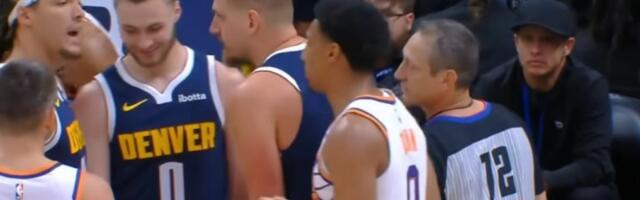 Jokić grubo udario rivala, pa dobio nesportsku: A reakcija... (VIDEO)