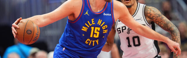 Kraj, prešao je igricu... Novi magičan potez Nikole Jokića će vas oboriti s nogu (VIDEO)