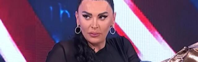 Srpsku transrodnu pevačicu prebacili u ženski zatvor: Kad su muškarci saznali za Elektru, nastao je haos