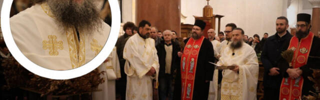 BADNJE VEČE NA TAŠMAJDANU: Arhimandrit Vasilije Kostić služio u crkvi Svetog Marka (VIDEO)