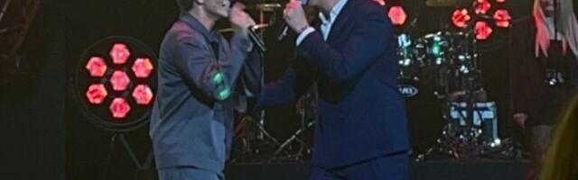 "NACRTAO MU BRKOVE USRED KONCERTA!" Ćetković nasmejao salu do suza, pa Jakovu uputio poruku koja je sve raznežila