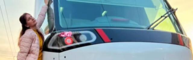 Sandra se zaljubila u tramvaj! Nakon 6 godina "udala" se za njega, ali sačekajte da pročitate i ostale detalje