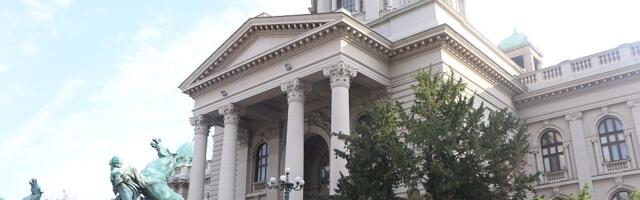 Pred poslanicima Skupštine Srbije "Petrašinovićevi zakoni"