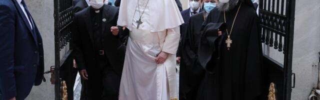 Papa Franja u Grčkoj: Populizam i autoritarizam ugrožavaju demokratiju u Evropi