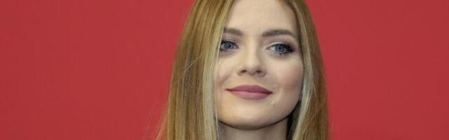 "Pamela, ti li si?": Nina Janković u kupaćem (FOTO)