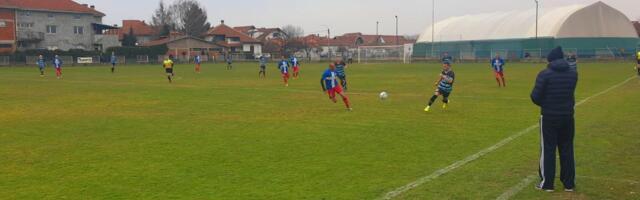 Dinamo Jug u Kuršumliji pao u finišu sa penala, poraz Anđela u Prokuplju