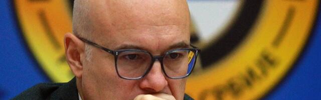 Niko neće u prosvetu, a Vučević preti OTKAZIMA: Pa, ko će da nam UČI DECU?!