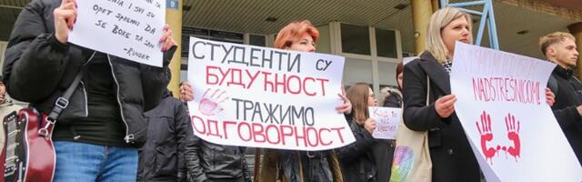Gimnazijalcima u Novom Pazaru koji bojkotuju nastavu zabranjen ulazak u školu