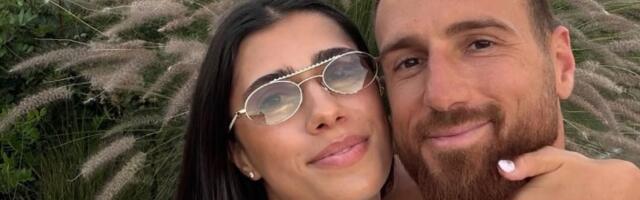 Olga Danilović rekla "da": Slavni golman iznenadio prelepu Srpkinju (FOTO)