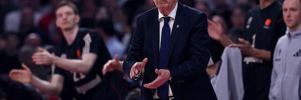 BAJERN SE OPROSTIO OD PEŠIĆA: Život za košarku, nasleđe ostaje zauvek...