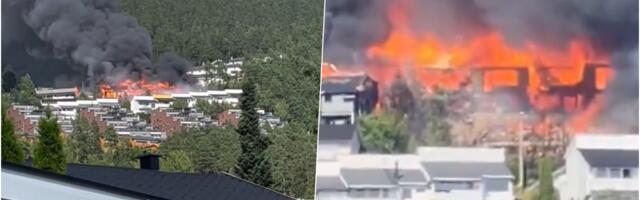 NOVI SNIMCI STRAVIČNOG POŽARA U NORVEŠKOJ! Izgorelo i uništeno više od 100 kuća, stotine ljudi evakuisano, vatra zahvatila i šumu! Helikopteri u AKCIJI (VIDEO)