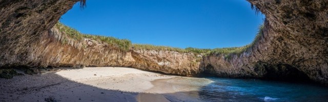 Čudo prirode: Skrivena plaža ljubavi (FOTO)