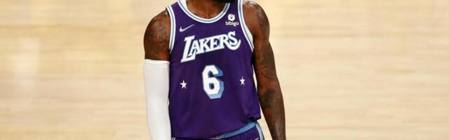 ON JE KAO VINO! Lebron igra košarku karijere, a sada je na pragu još jednog rekorda - na putu mu stoji DŽORDAN!