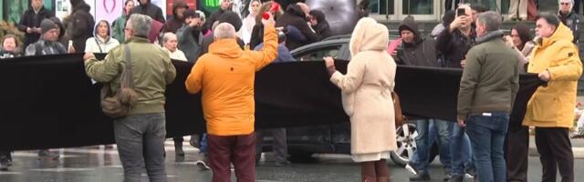 Počela akcija "Zastani, Novi Sade": Sve STAJE na 14 minuta!