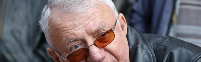 SRCE: Šešelja hitno privesti zbog poziva na  linč studenata i građana