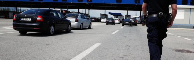 OZBILJAN PROBLEM: Prekid ulaza i izlaza preko Sremske Rače zbog kvara