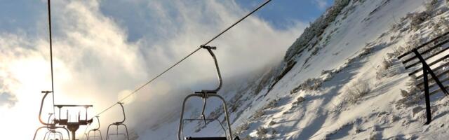 Opet drama na Jahorini: Dete visilo sa žičare (VIDEO)