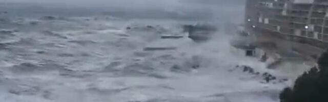 STRAH OD NAJGOREG SCENARIJA: Više od 80 migranata nestalo nakon što im se brod prevrnuo u Sredozemnom moru