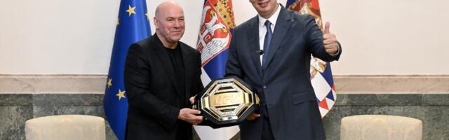 Predsednik Vučić dočekao Dejnu Vajta pred UFC „Fight Night“ u Srbiji