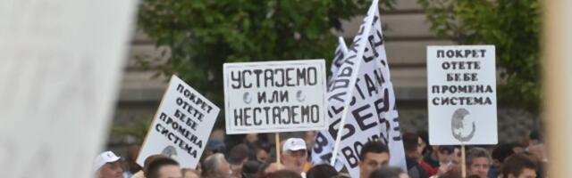 Ova antivakserka izgleda ne šalje svoje dete u školu već ga sprema da sa Otpisanima krene u rat