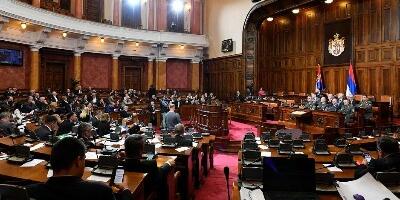 Poslanici nas prošle godine koštali 1,2 MILIJARDE
