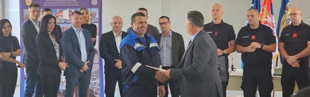 Bageristi niškog "Vodovoda" priznanje MUP-a zbog učestvovanja u uništavanju bombe