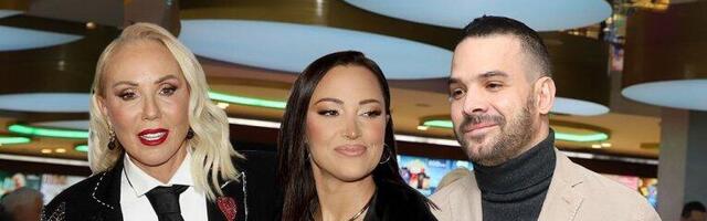 ŽIVOJINOVIĆI OČEKUJU DEVOJČICU! Lepa Brena otkrila detalje Prijovićkine TRUDNOĆE, usledila ŠOK-BOMBA!