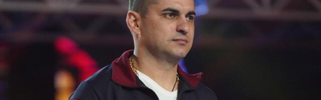 Bebica ostao kratkih rukava, otac doneo odluku: ''Neću mu ništa prepisati''