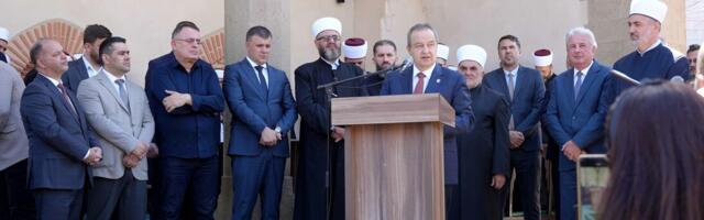 Svečano otvorena obnovljena Altun-alem džamija u Novom Pazaru uz političke tenzije