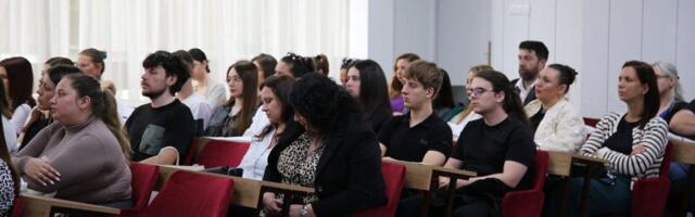 Mentalno zdravlje i inkluzija mladih Roma u fokusu panel diskusije u Subotici