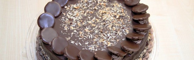 Omiljena torta kraljice Elizabete se pravi za 10 minuta i pravo je čokoladno zadovoljstvo