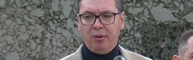 Vučić u Kraljevu sa pripadnicima Žandarmerije: Otpevali "Hriste Bože", predsednik poručio da budu spremni!