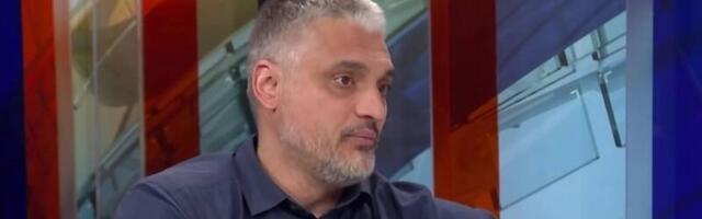 Čeda Jovanović je nazdravio ljudima na instagramu, a ceo internet se pita šta mu je to dođavola u čaši
