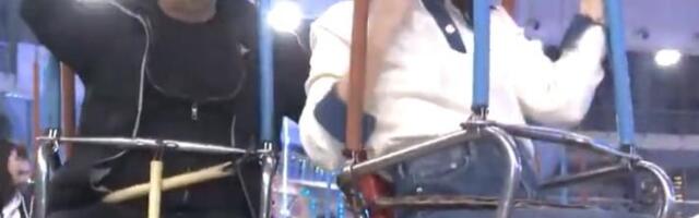 (FOTO) "KAO MALI NISAM IMAO PARA PA SAM SAMO MOGAO DA GLEDAM RINGIŠPIL" Ekipa Kurira sa Đanijem u luna-parku