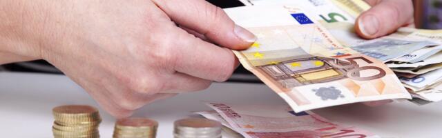 Evropljani u strahu od finansijskog kolapsa: Kriza steže obruč, građani primorani na radikalne mere