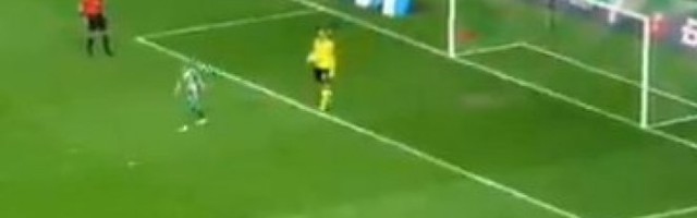 KAKAV BLAM! REPREZENTATIVACU TZV. KOSOVA SE SMEJE SVET! Da li ste IKADA videli GORE izvođenje PENALA! /VIDEO/