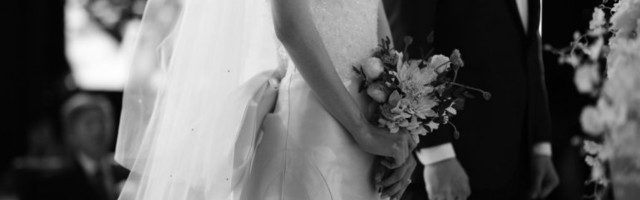 ŽENA SE UDALA ZA ROĐENOG SVEKRA! Frapantna priča sa juga Srbije! ODNOSE IMAJU KAD IM SE "UKAŽE POTREBA"!