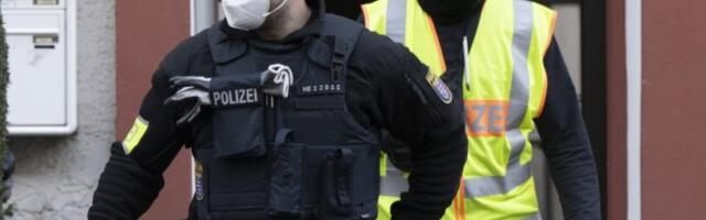 UHAPŠEN SRBIN PO POTERNICI U NEMAČKOJ! Prokrijumčario veliki broj ljudi, priznao da zna da ga Srbija traži