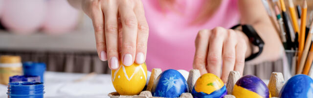 Nekoliko zanimljivih ideja za farbanje uskršnjih jaja