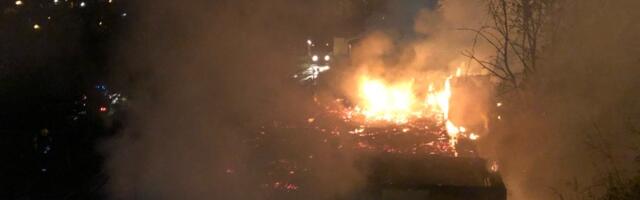 Traje gašenje požara na Kamenoj Gori