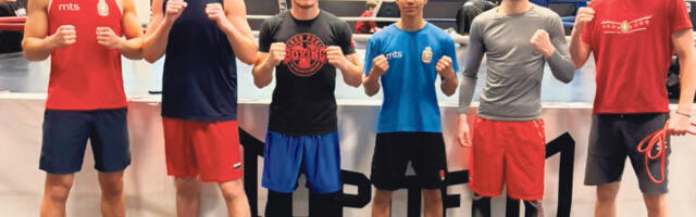 Млади асови у Москви