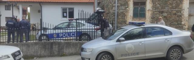 Pripadnici smederevske policije oduzeli tri puške, četiri pištolja i 850 metaka