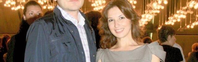 SANJA MARINKOVIĆ SINU NAPRAVILA ŽURKU ZA PUNOLETSTVO! Zavirite na Strahinjin 18. rođendan - gosti uživali u šampanjcu, on pozirao sa roditeljima